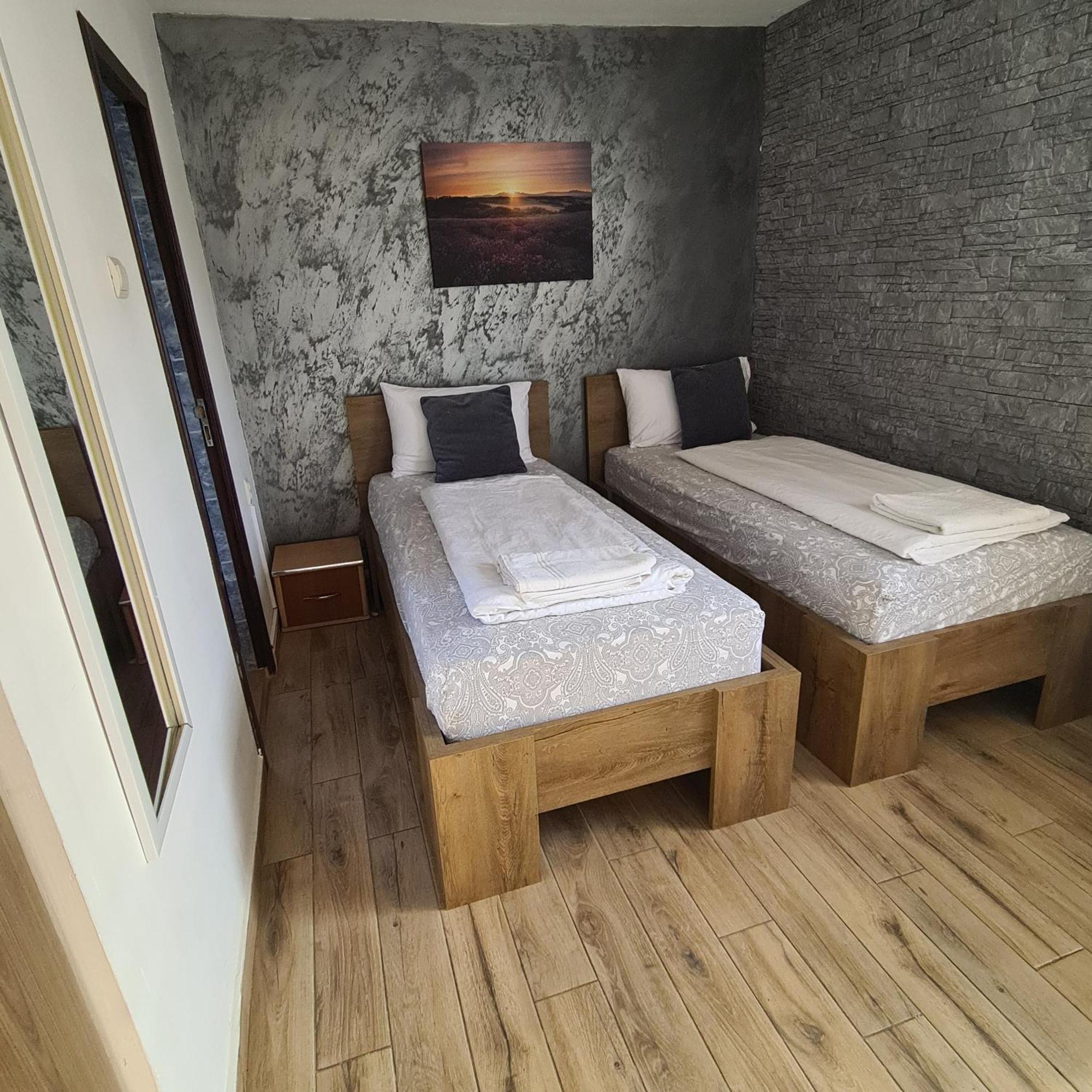 Vila Estera Therme 발로테슈티 외부 사진